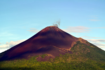 Granadilla au Nicaragua - Volcsan Momotombo