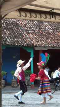 Baile tradicional por Nicaragua